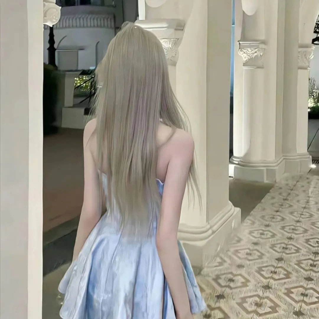提剑映桃花